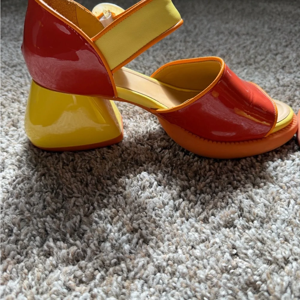 John Fluevog F-Trip Bridgett Leather Sandals - Picture 6 of 9